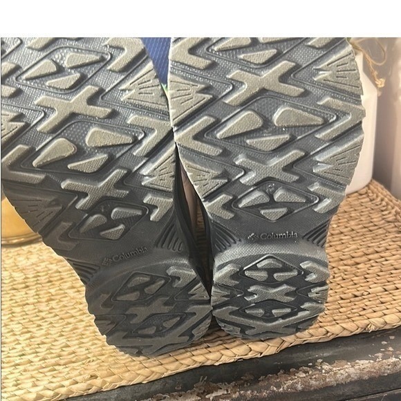 Columbia Girls Winter Snow Boots Gorpcore Size 3 Outdoor Cream Purple Sleding - Picture 5 of 8